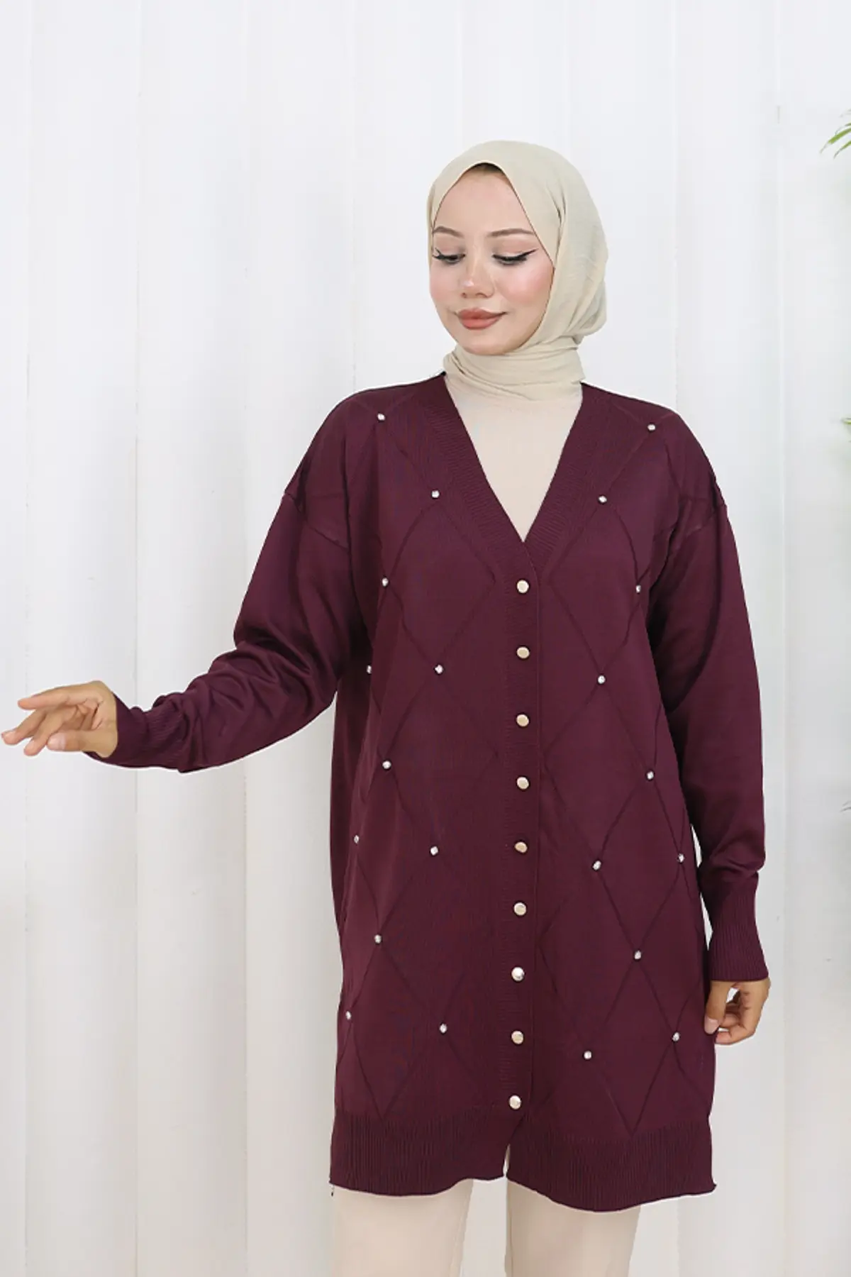 Stoned Diamond Patterned Long Cardigan-detail