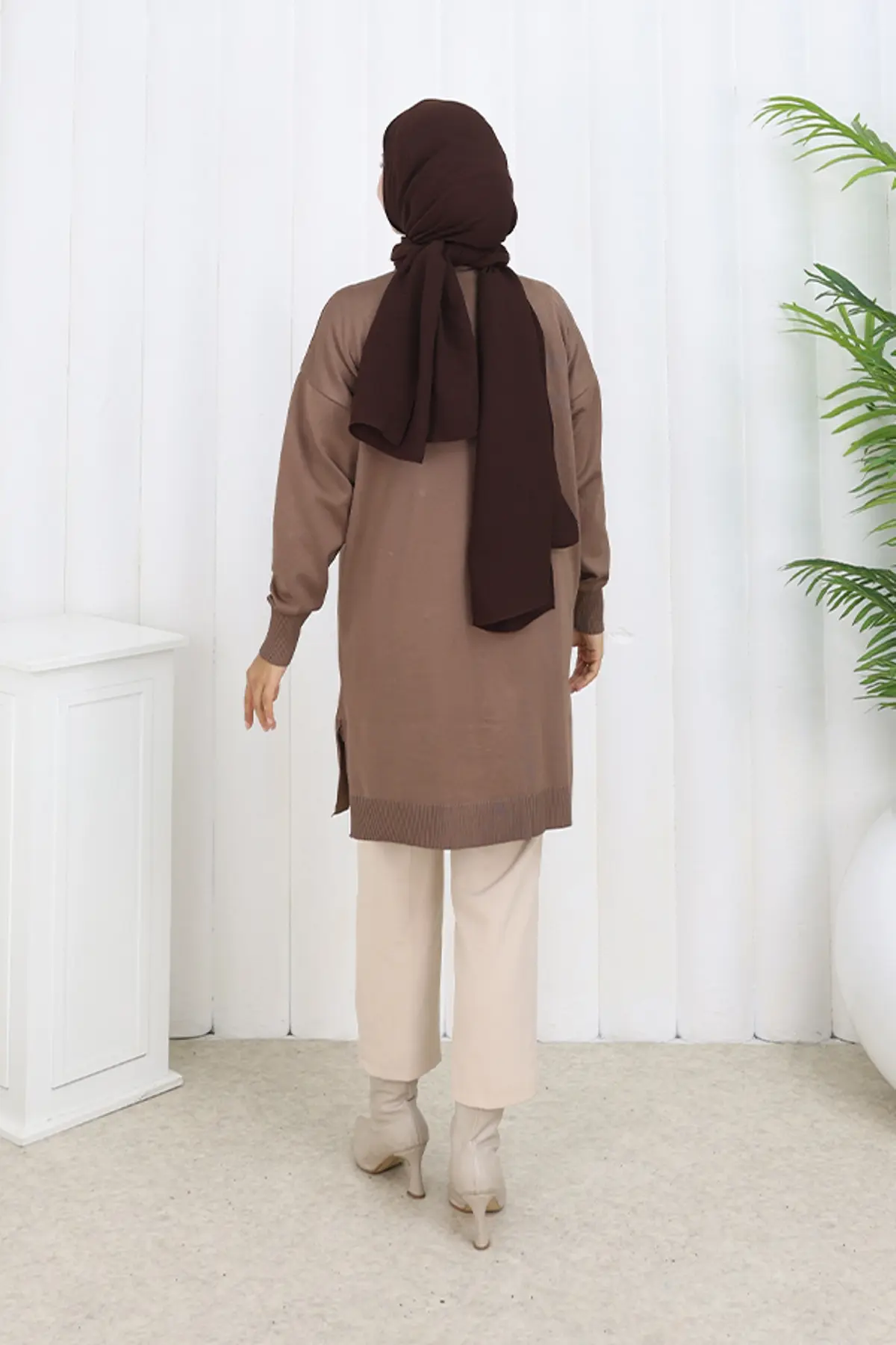 Stoned Diamond Patterned Long Cardigan-detail