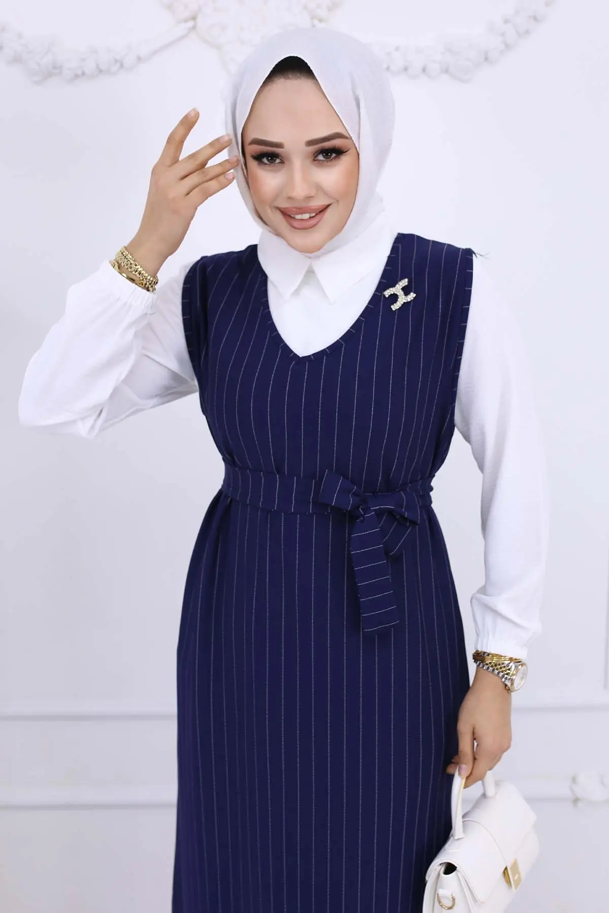 Stripe Detailed Brooch Dress-detail