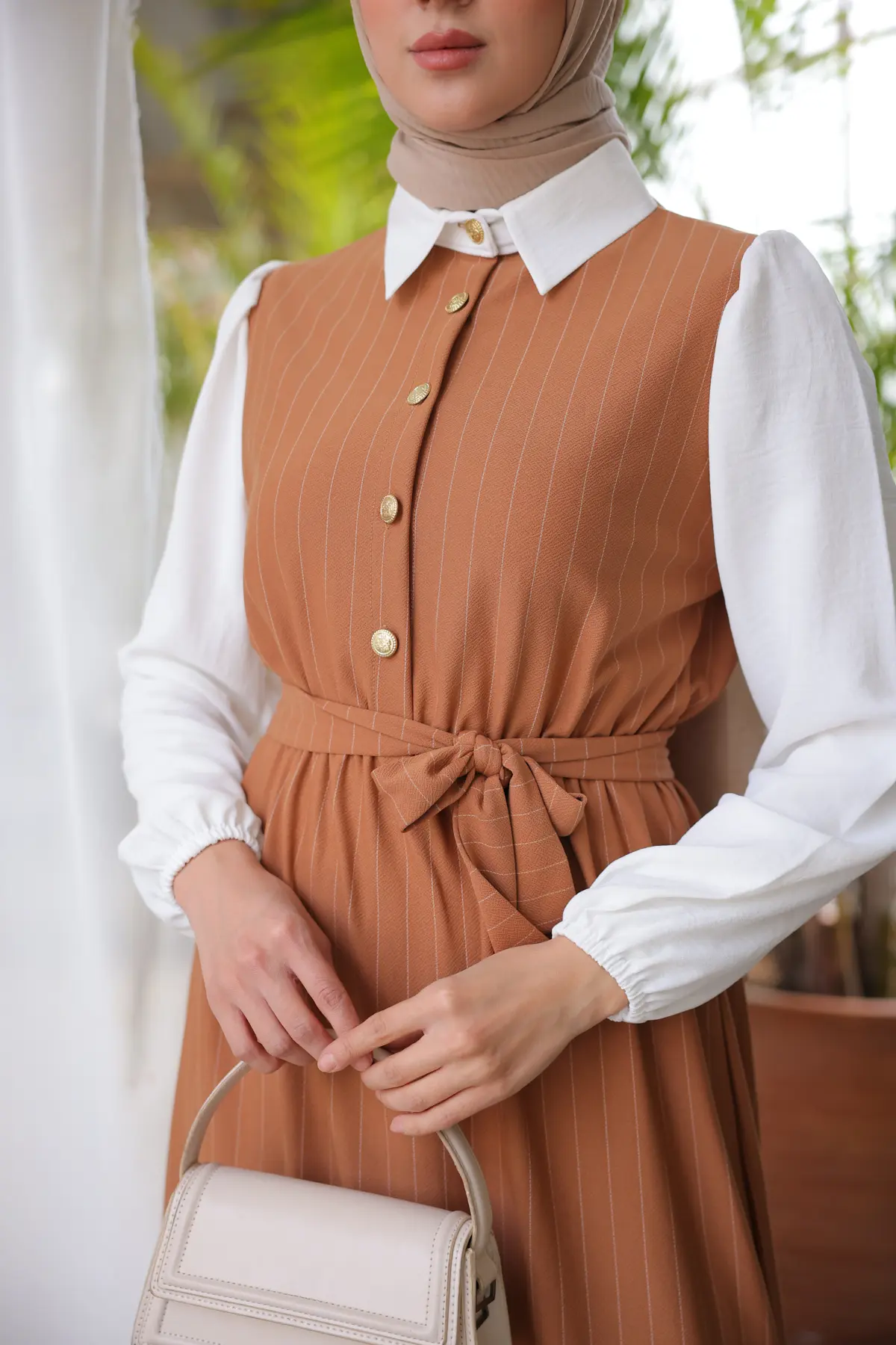 Stripe Detailed Collar Dress-detail