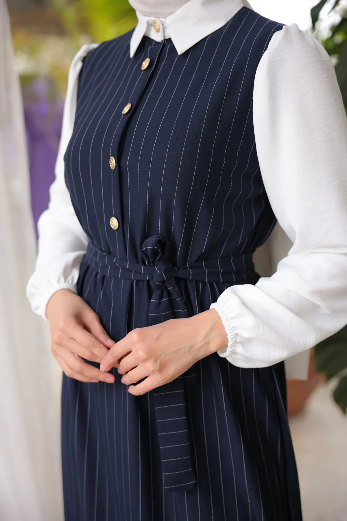 Stripe Detailed Collar Dress-detail