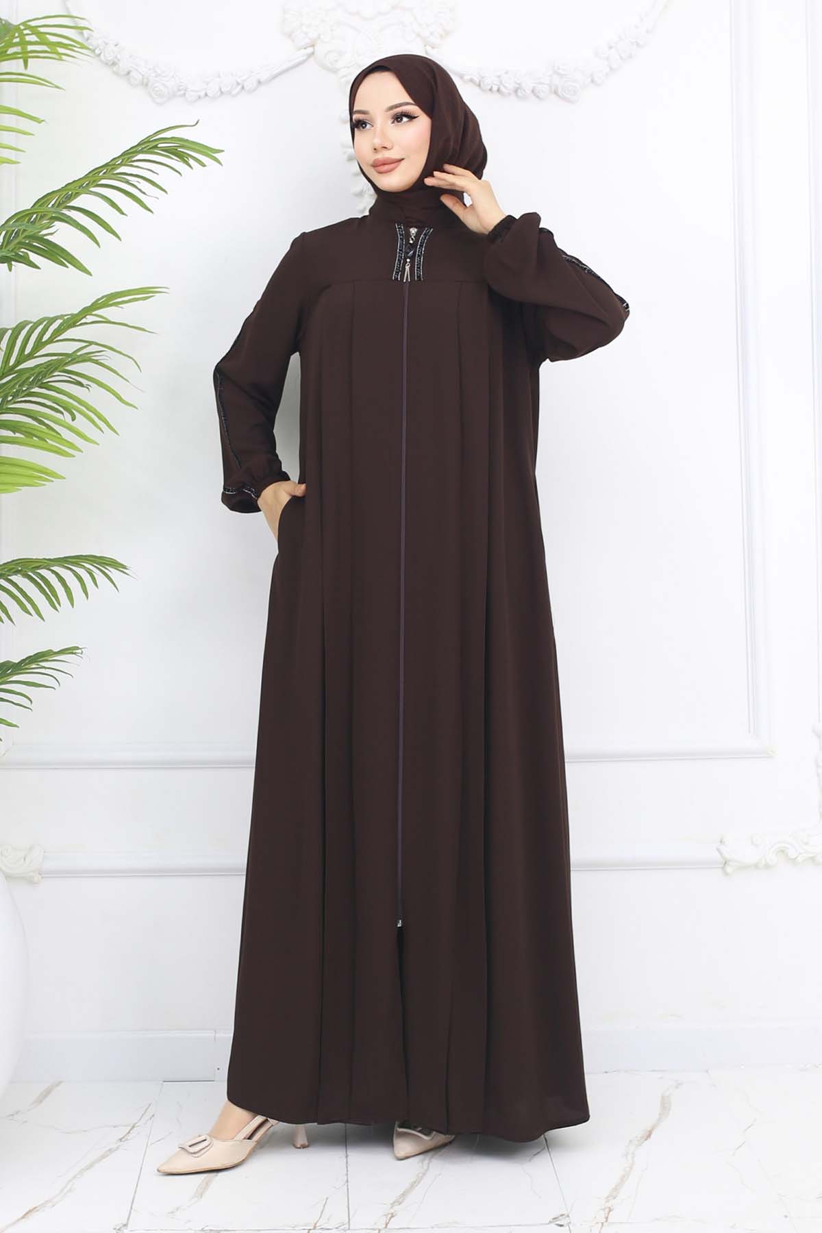 Stripe Detailed Robe Abaya