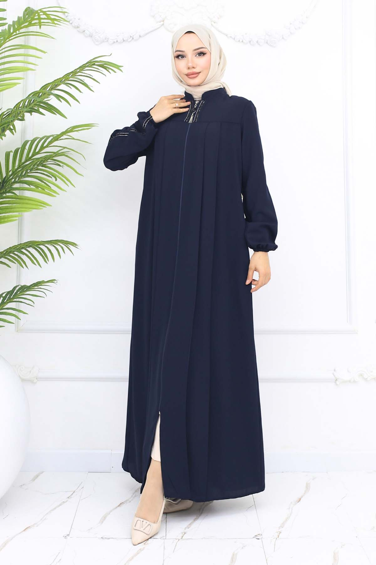 Stripe Detailed Robe Abaya