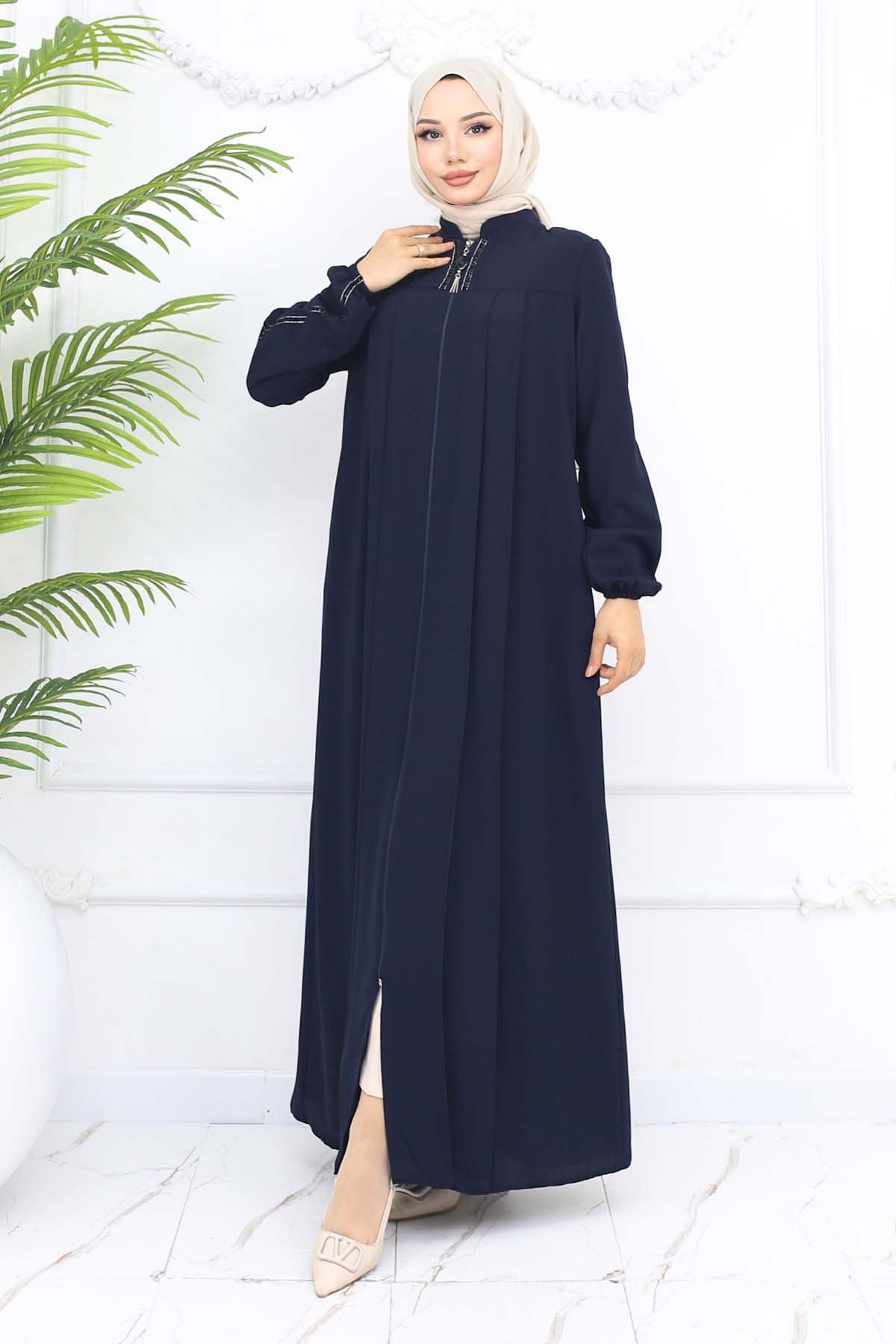 Stripe Detailed Robe Abaya
