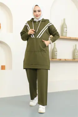 Stripe Detailed Sports Suit