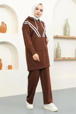 Stripe Detailed Sports Suit