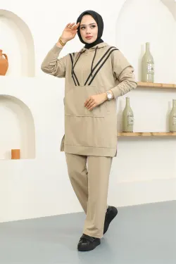 Stripe Detailed Sports Suit