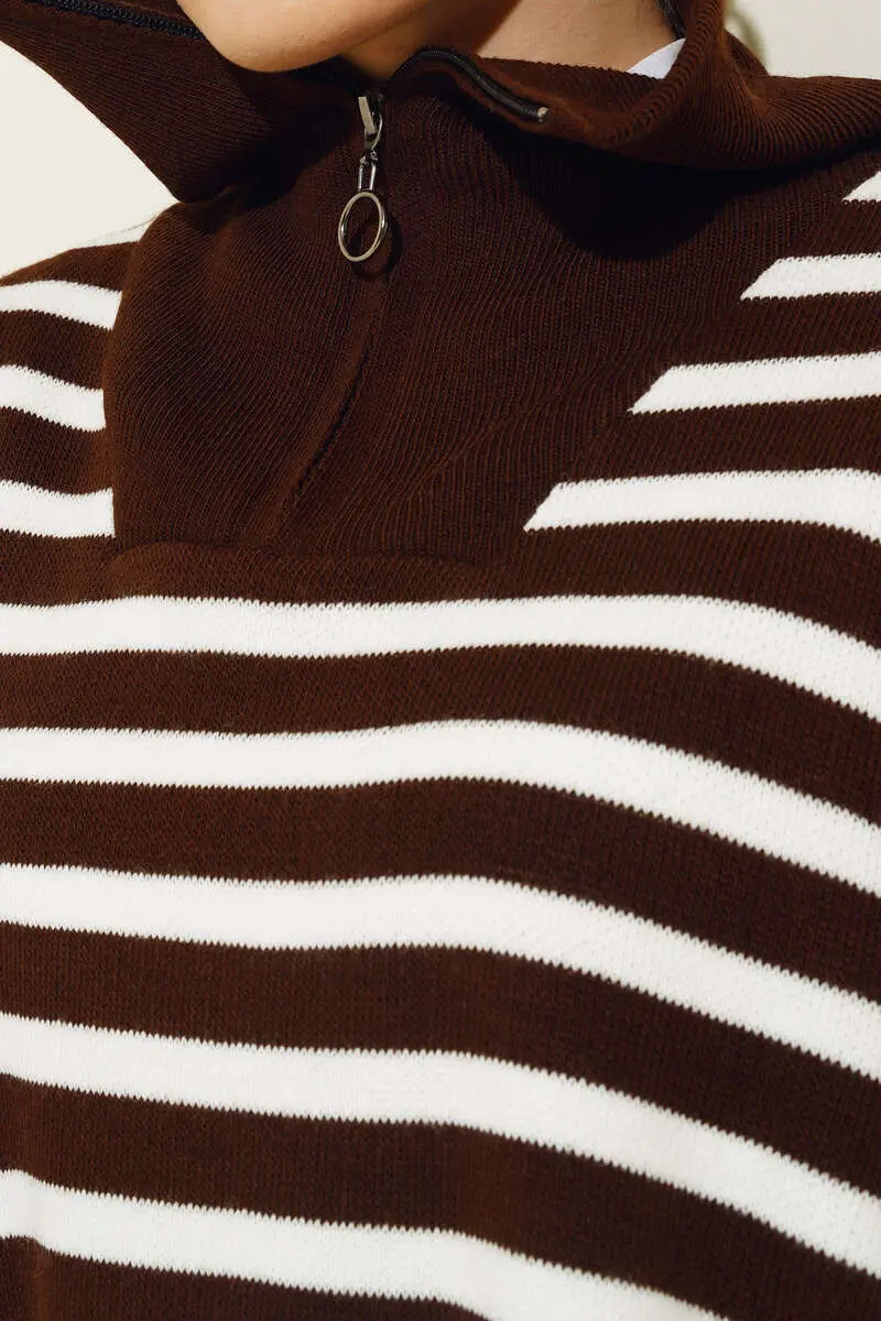 Striped Knit Tunic With Zippered Collar-detail