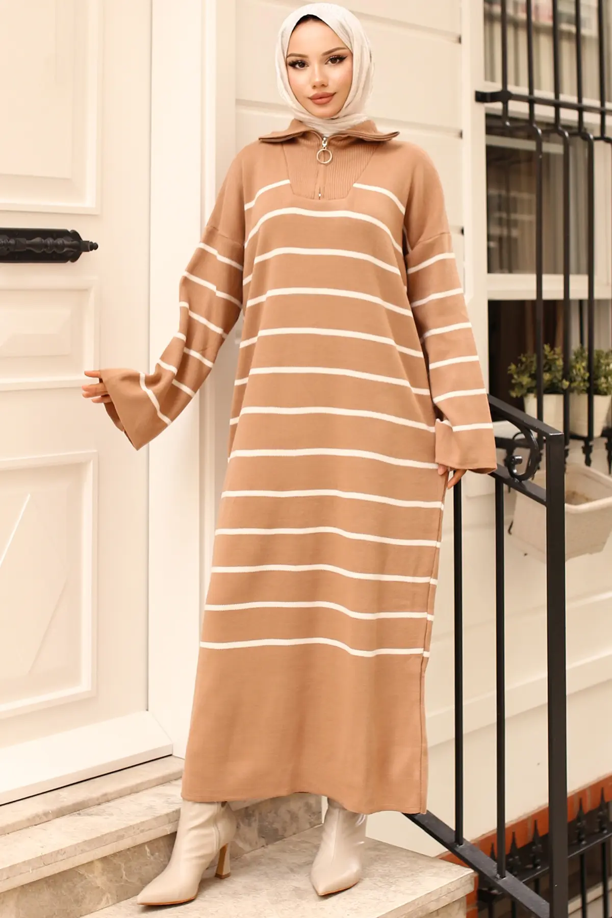 Striped Knitwear Dress With Zipper Detail On The Collar-detail