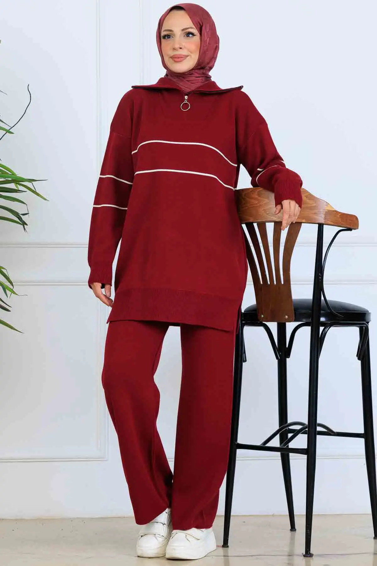 Striped Knitwear Suit With Zippered Collar