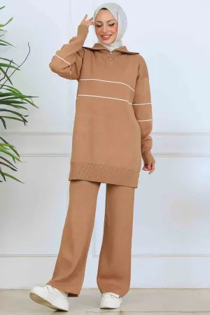 Striped Knitwear Suit With Zippered Collar