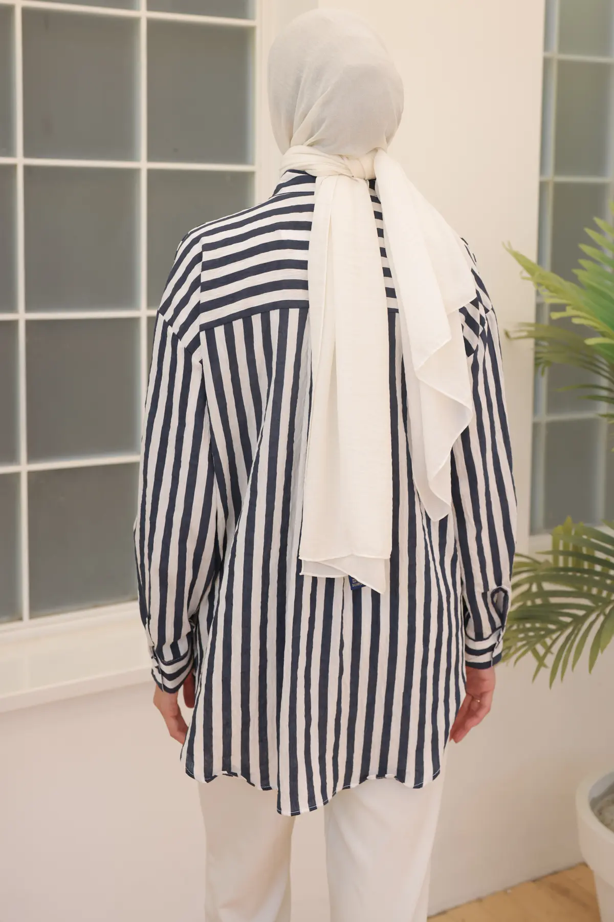 Striped Shirt With Rose Accessories-detail