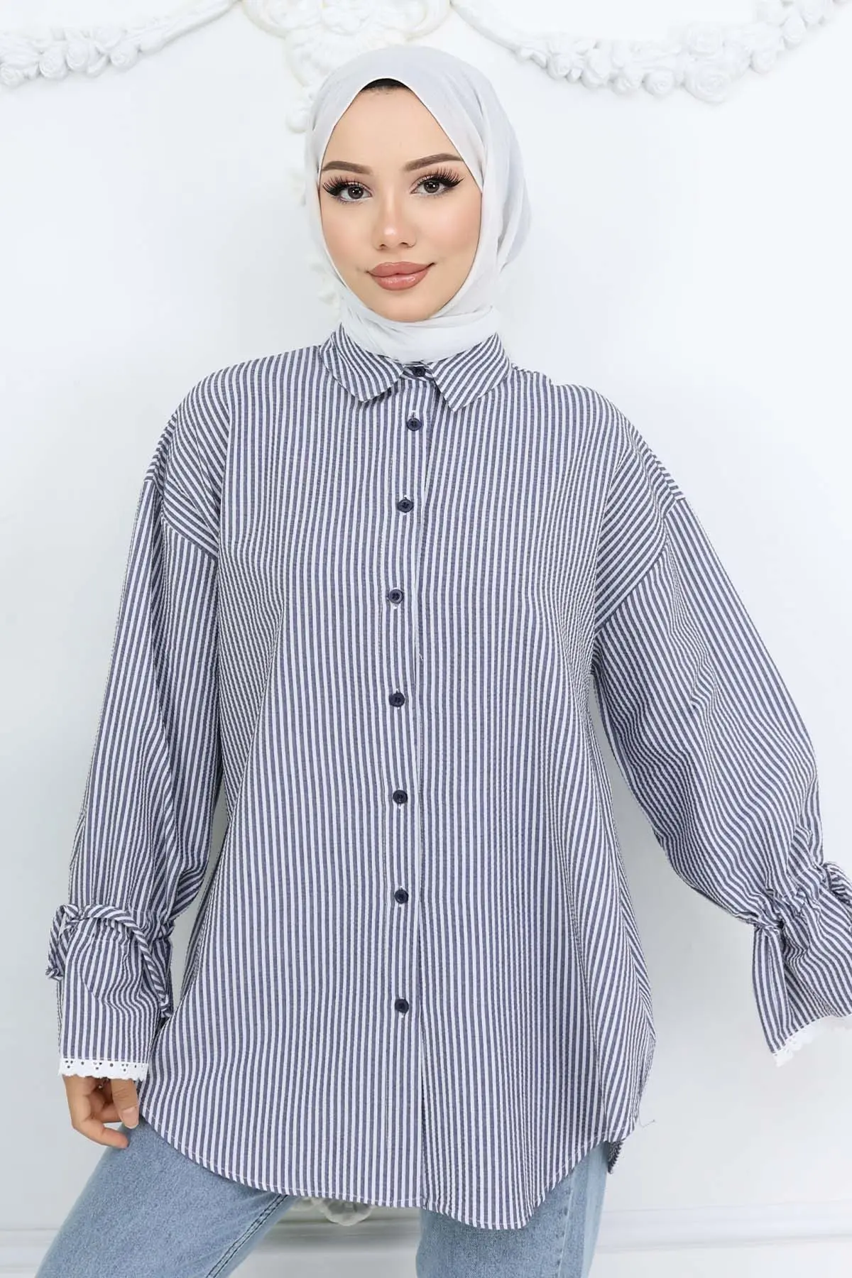 Striped Shirt With Scalloped Sleeves-detail