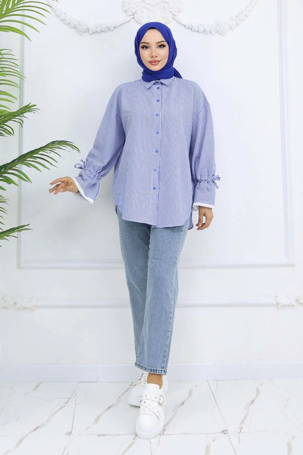 Striped Shirt With Scalloped Sleeves-detail