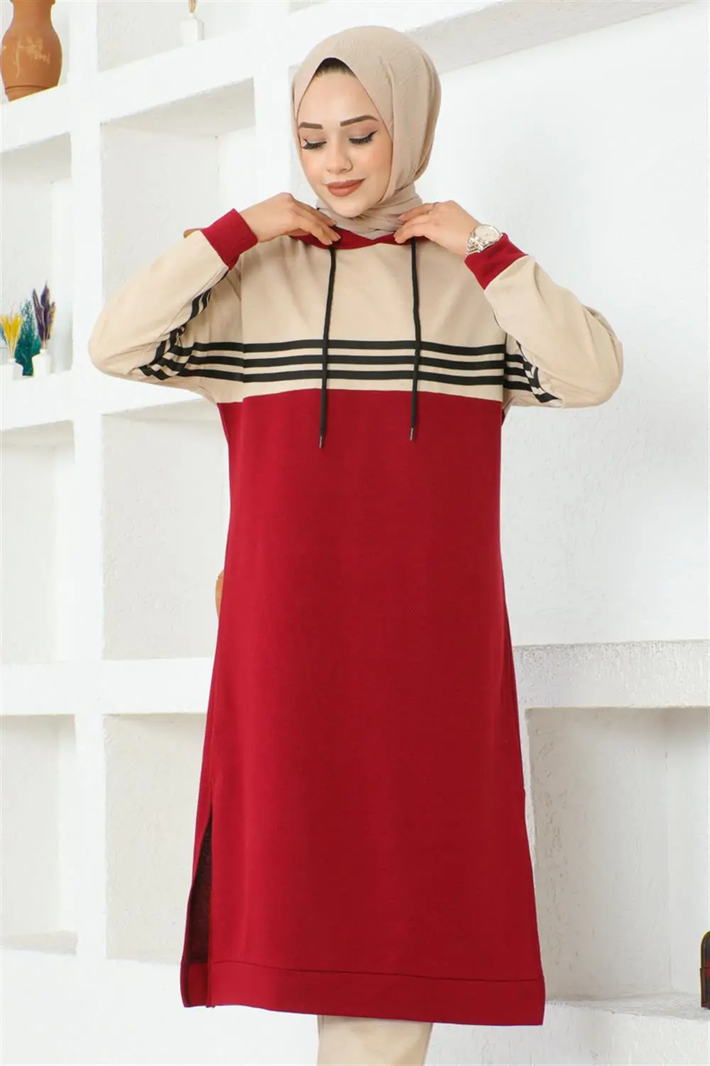 Striped Slit Sports Suit-detail