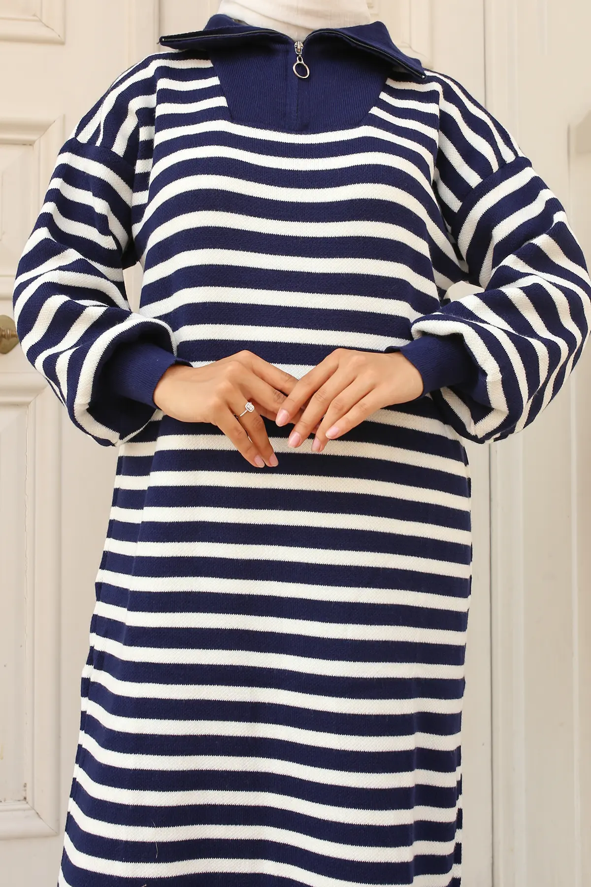 Striped Sweater Dress With Zipper Collar-detail