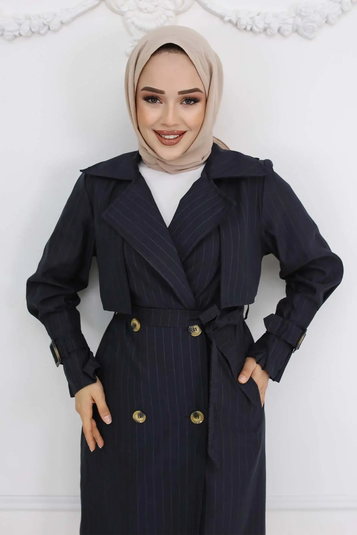 Striped Trench Coat With Waist And Arm Belt-detail