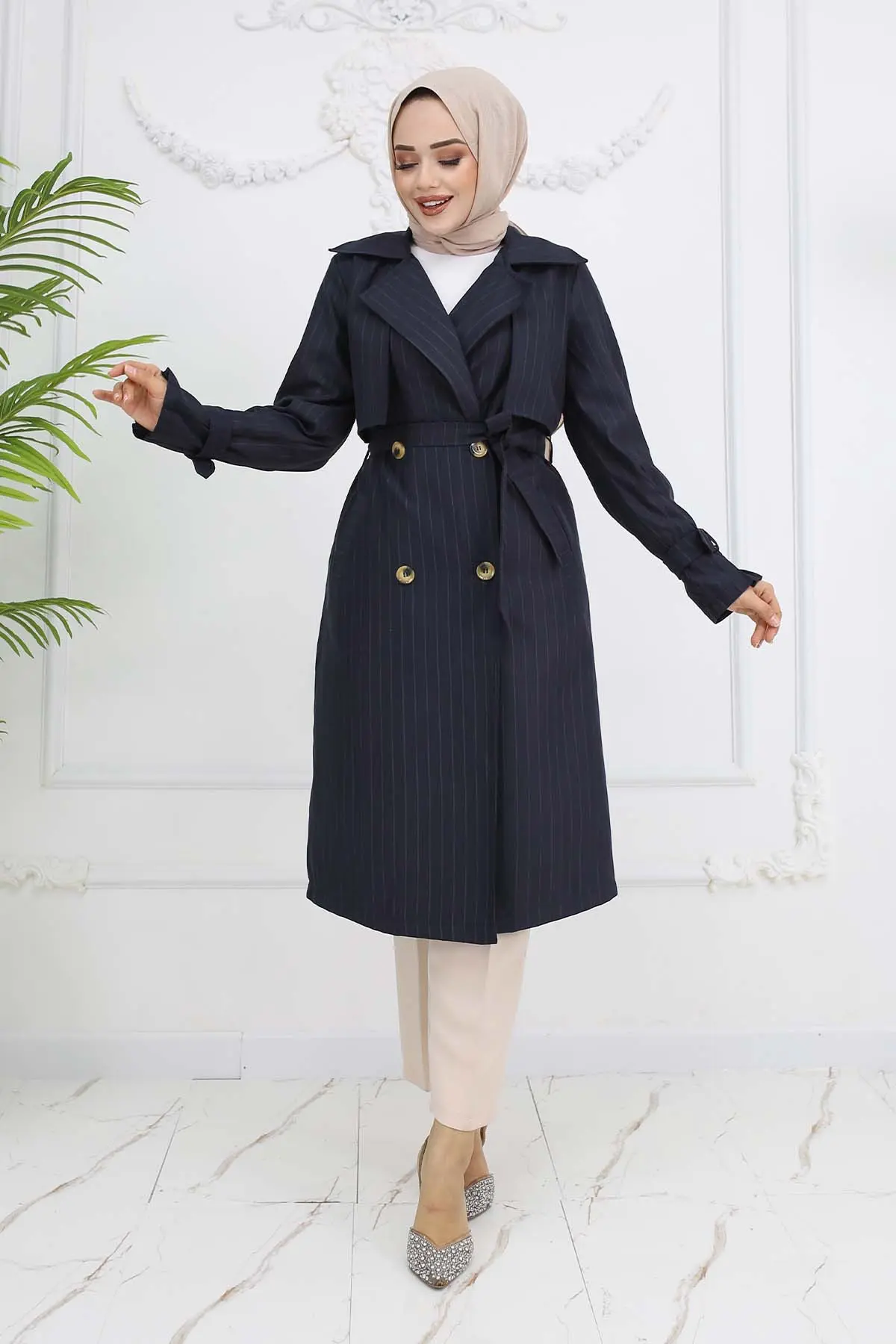 Striped Trench Coat With Waist And Arm Belt-detail