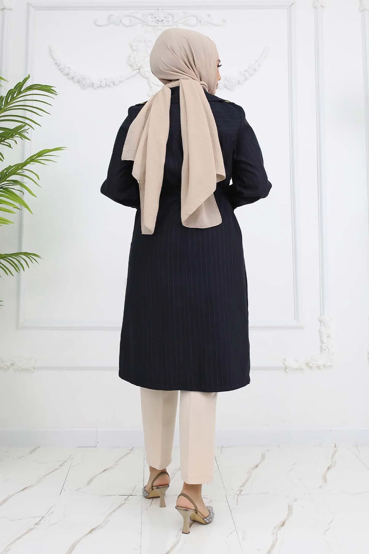 Striped Trench Coat With Waist And Arm Belt-detail