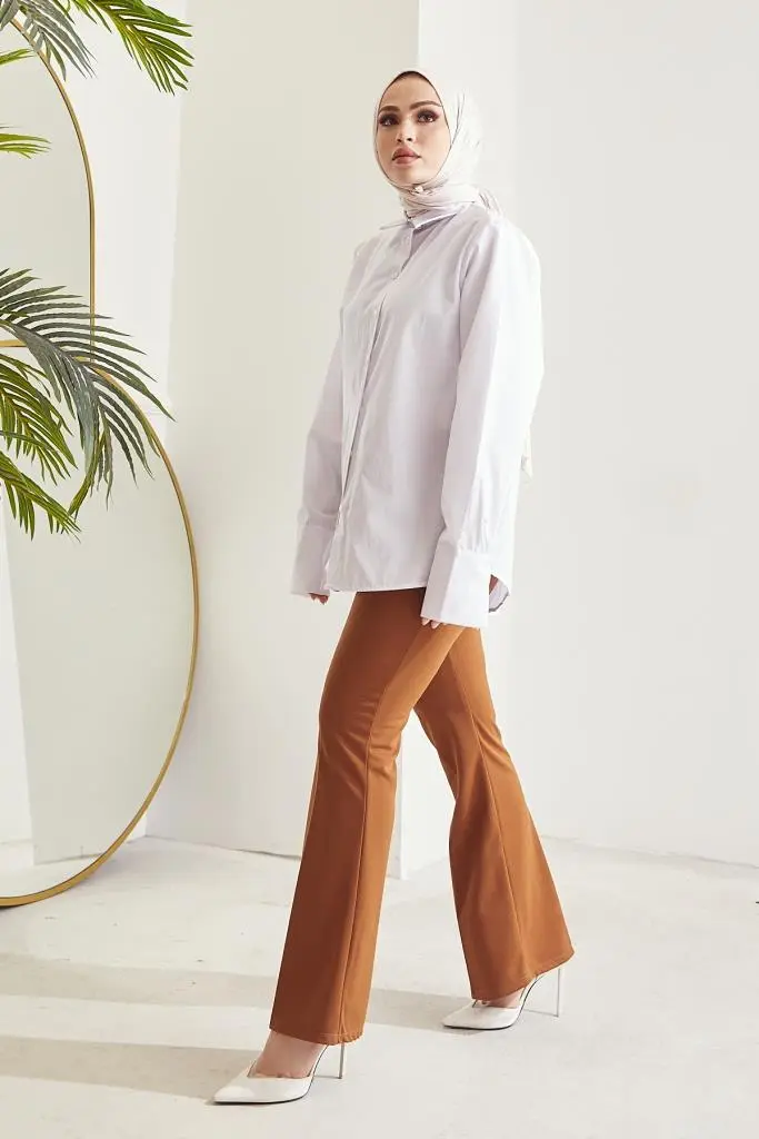 Tan Spanish Leg Fabric Trousers-detail