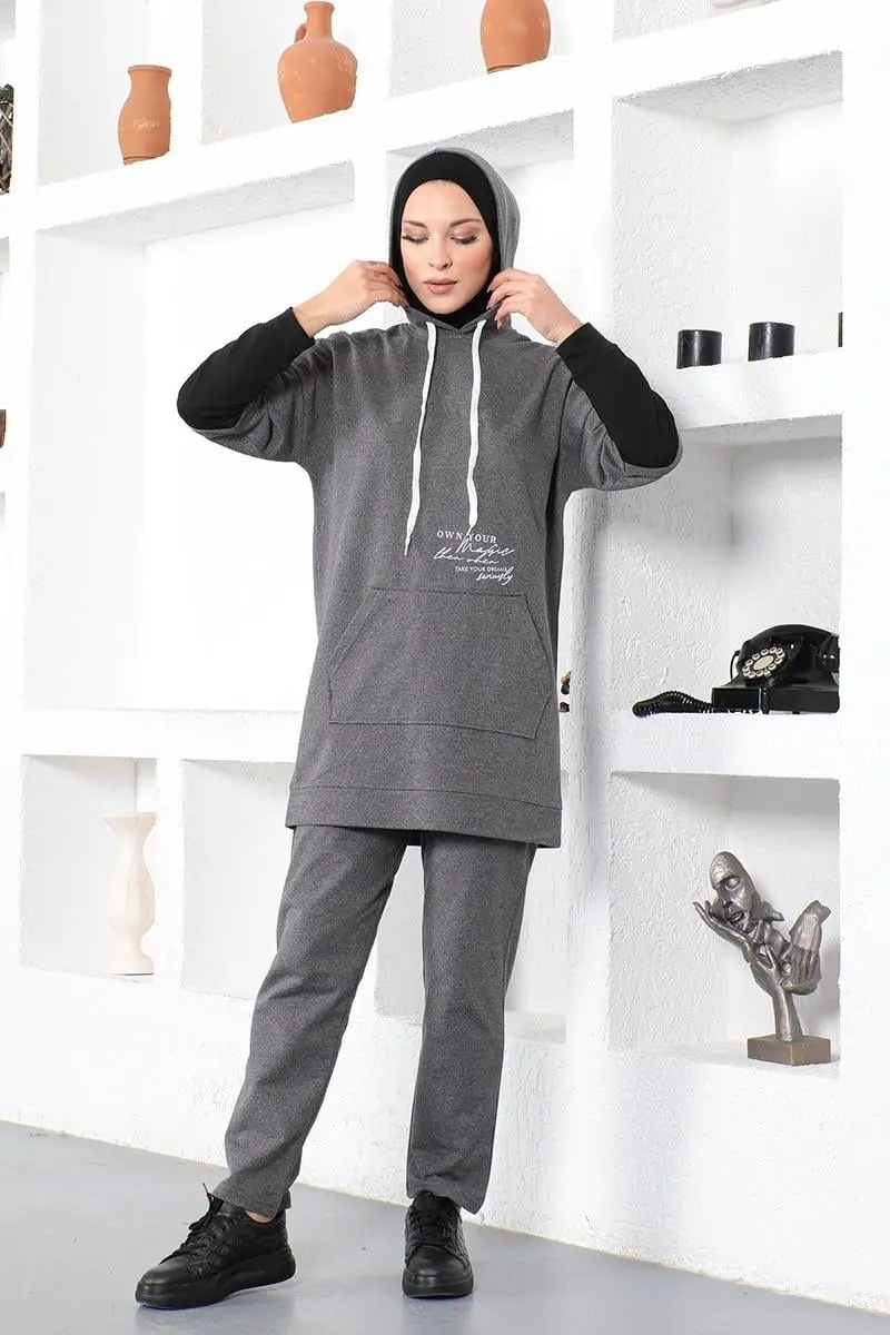 Text Printed Sports Suit-detail