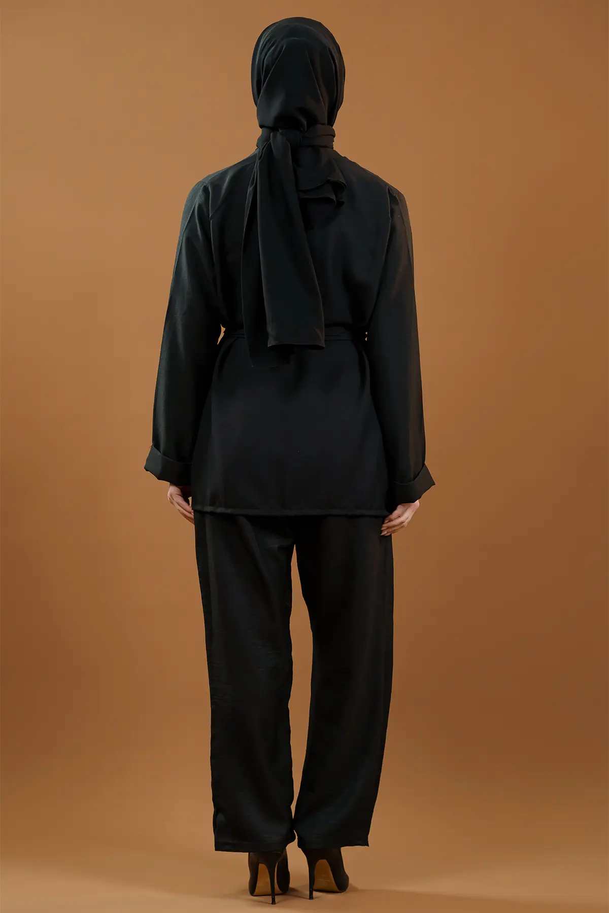 Tie-up Kimono Suit-detail