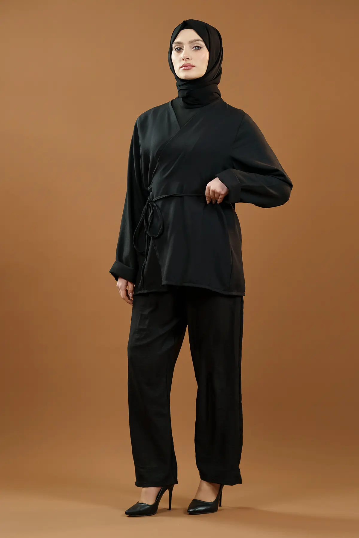 Tie-up Kimono Suit-detail