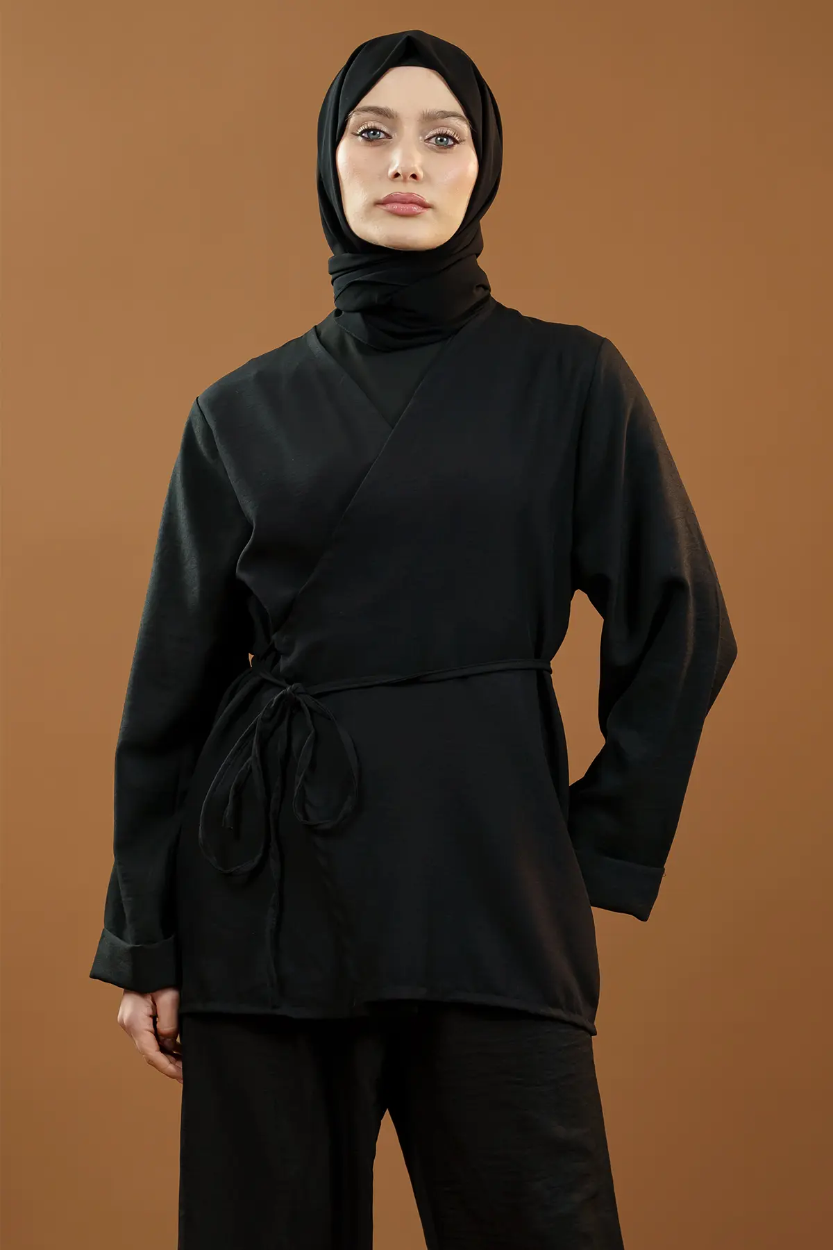 Tie-up Kimono Suit-detail