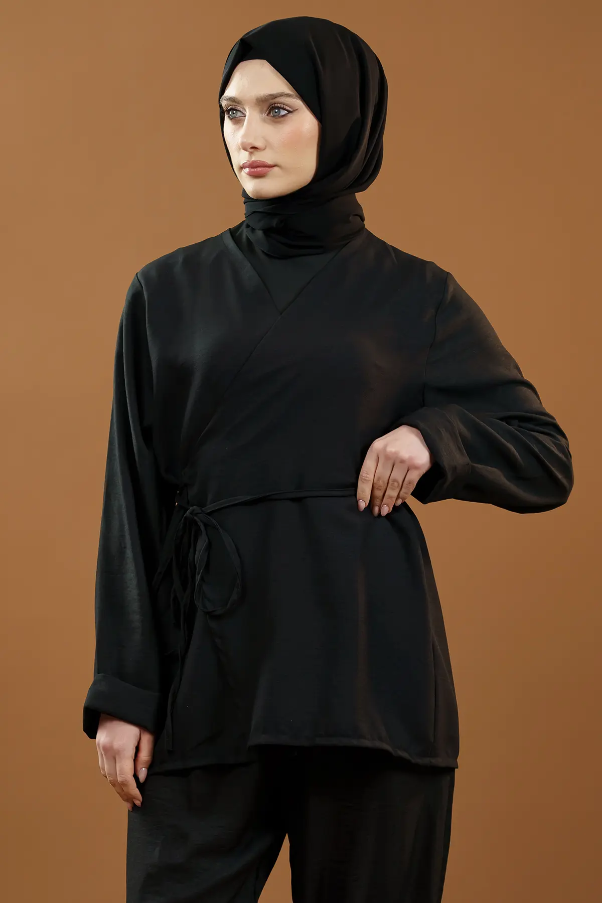 Tie-up Kimono Suit-detail