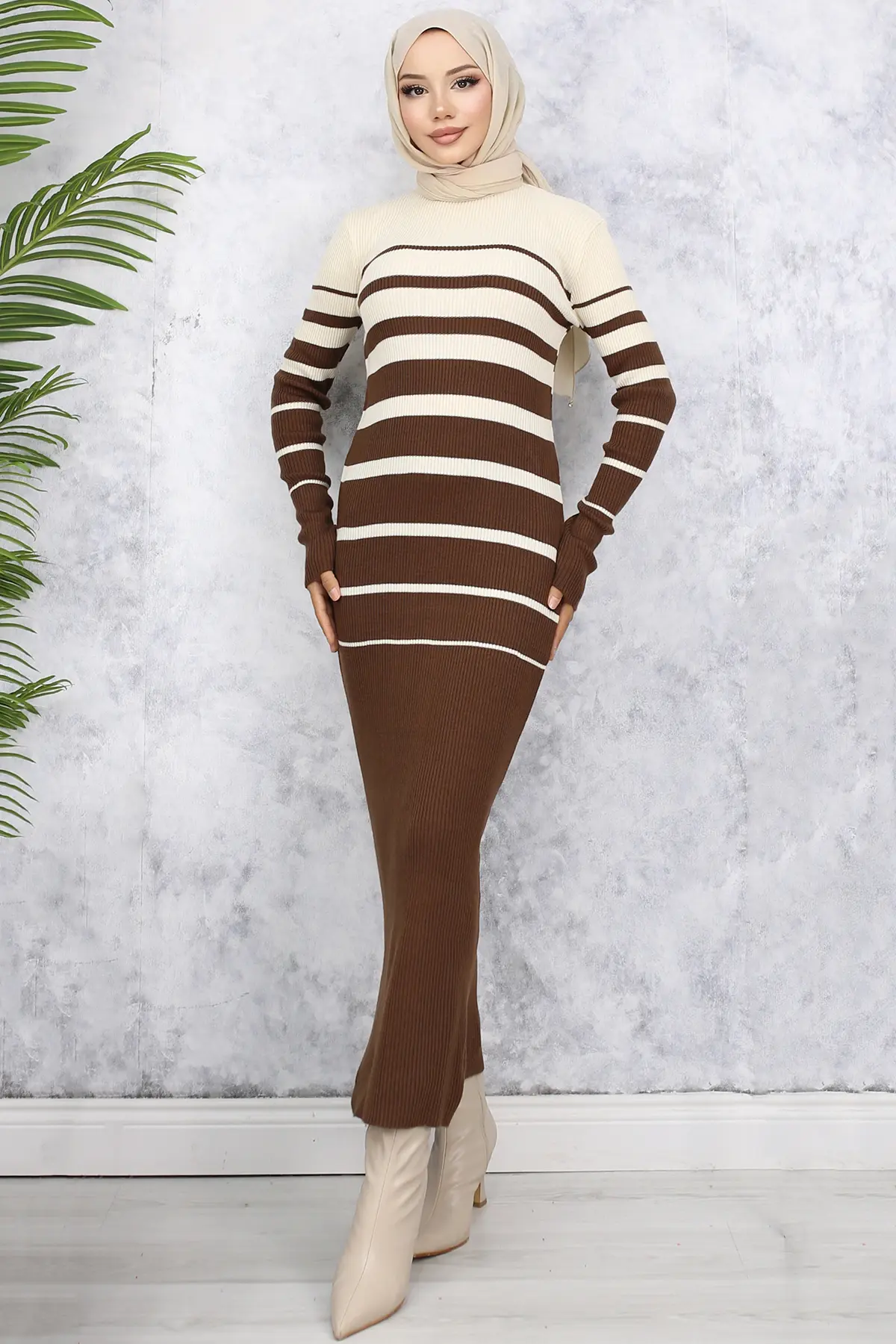 Turtleneck Knitwear Dress-detail