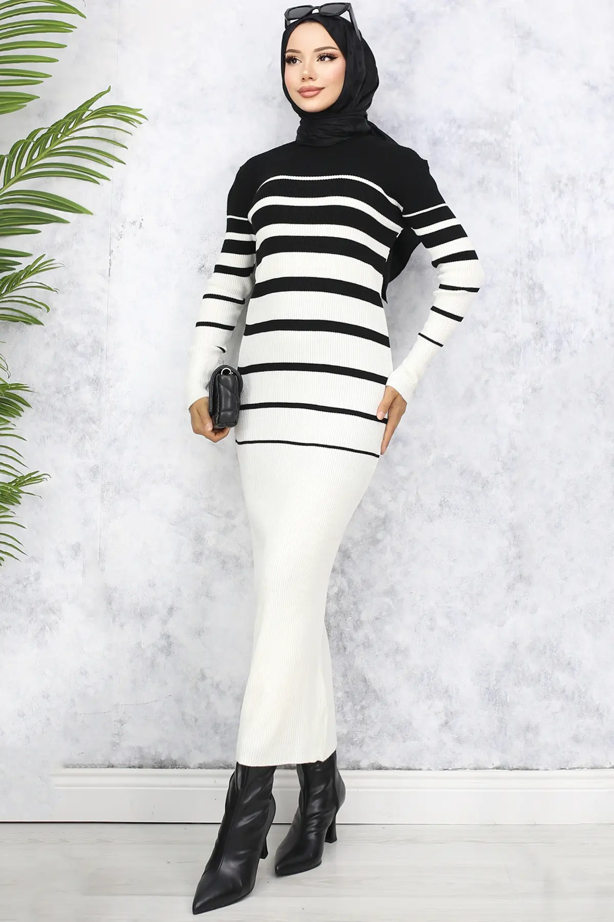 Turtleneck Knitwear Dress-detail