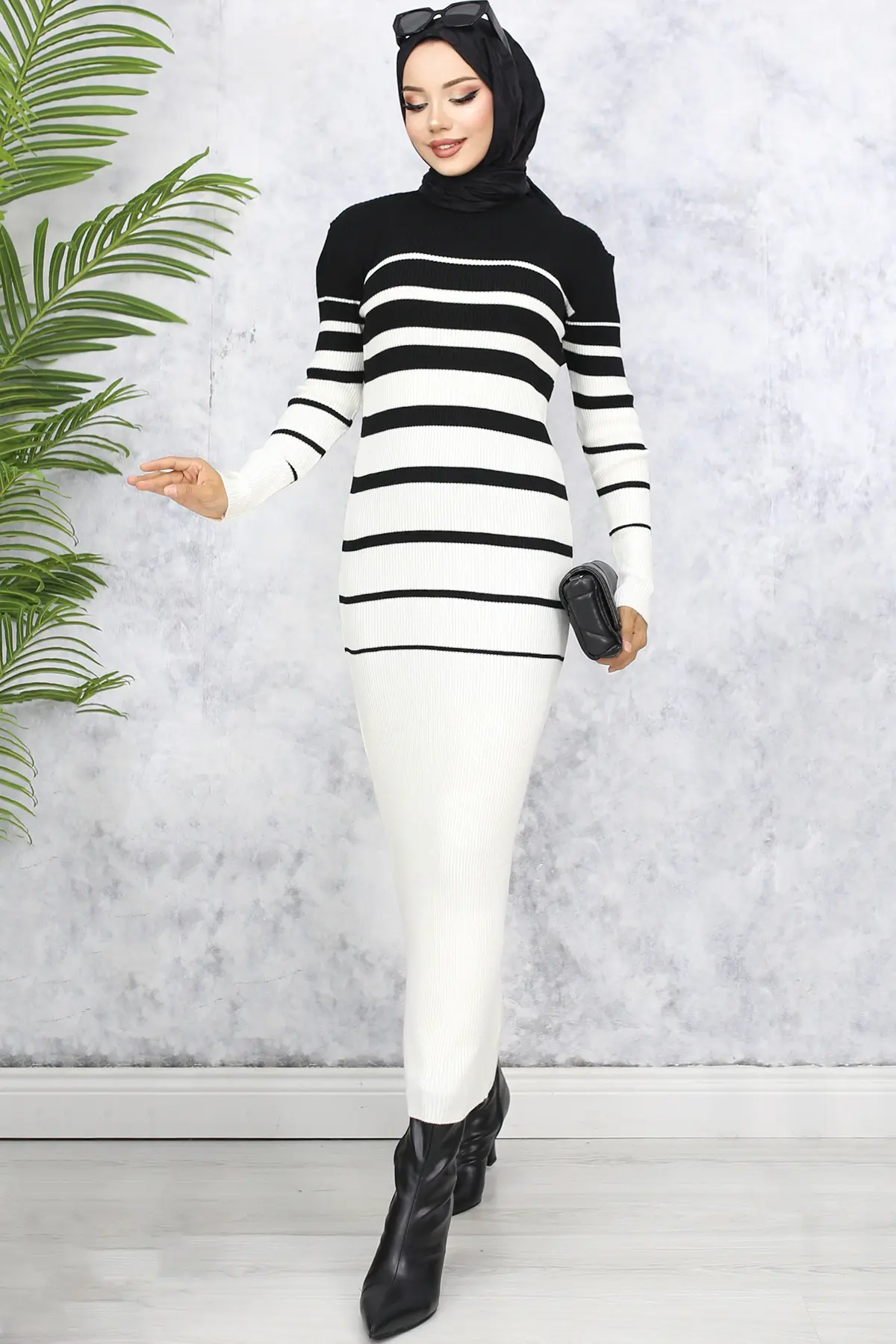 Turtleneck Knitwear Dress-detail