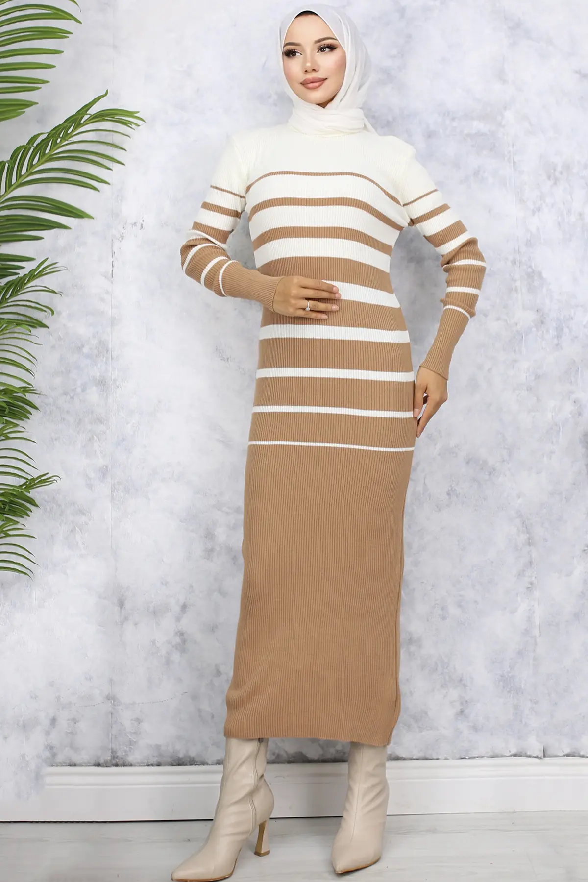 Turtleneck Knitwear Dress-detail