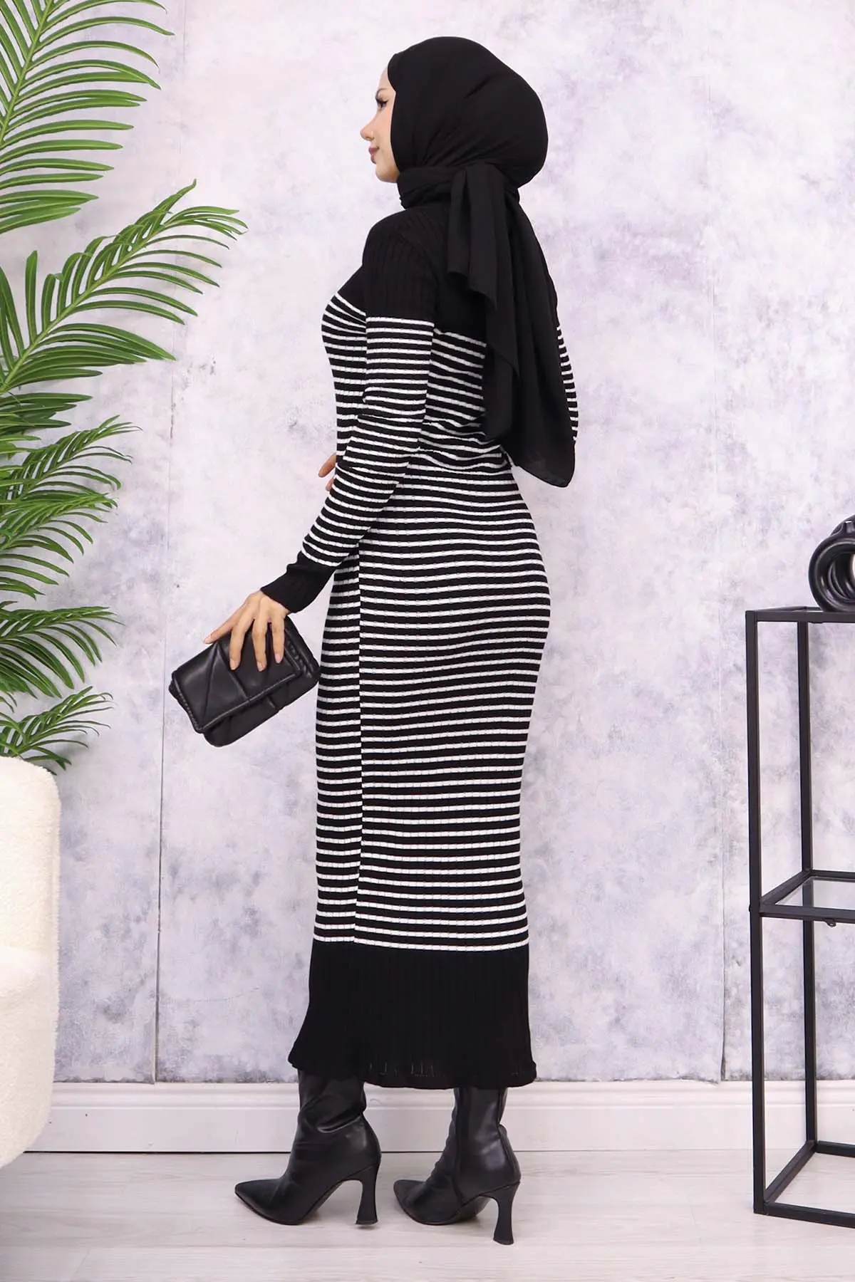 Turtleneck Striped Dress-detail