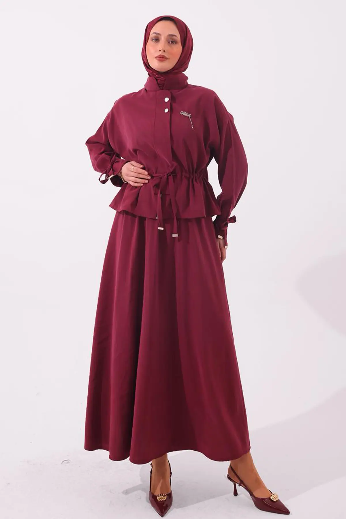 Two-piece Set With Brooch-detail