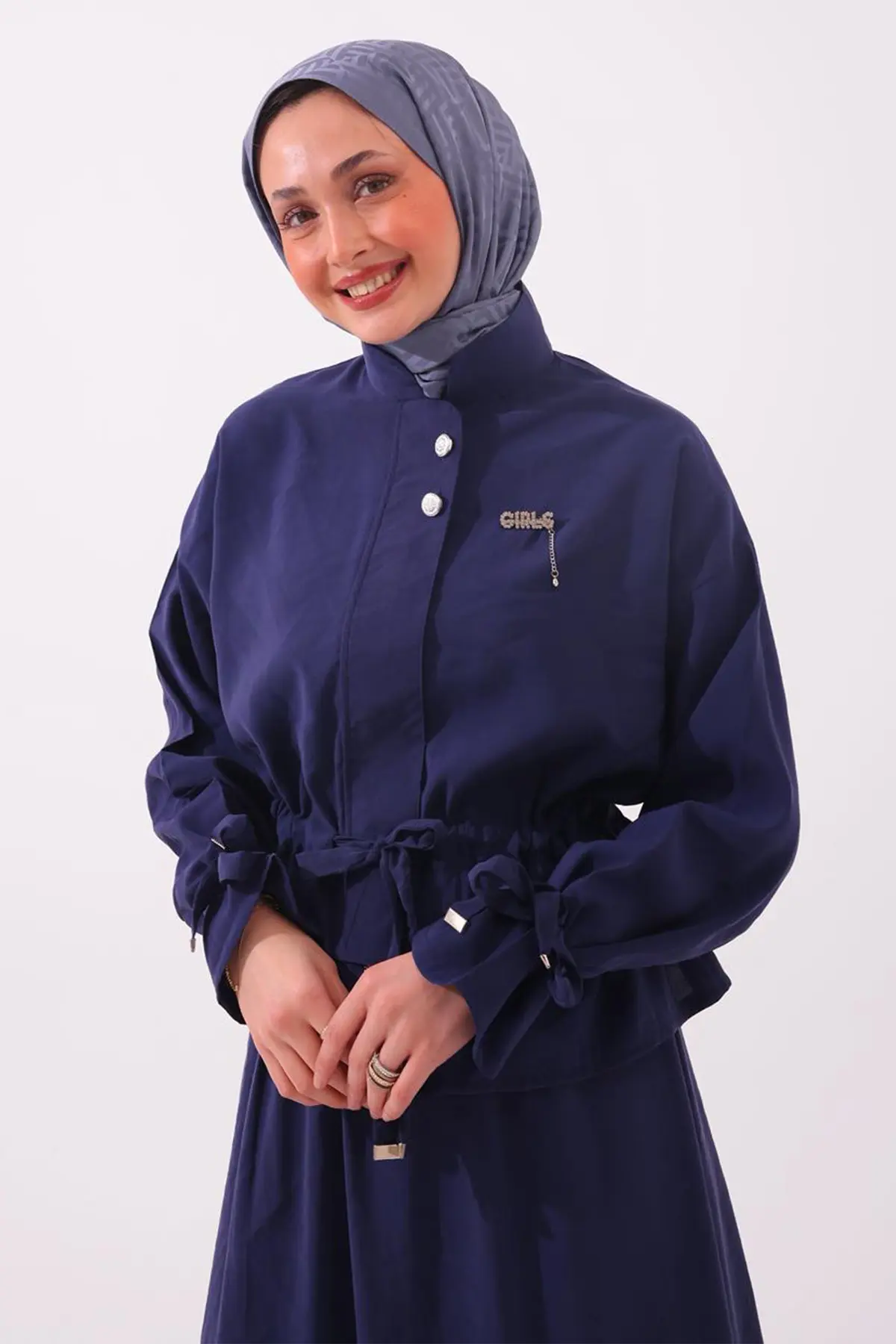 Two-piece Set With Brooch-detail