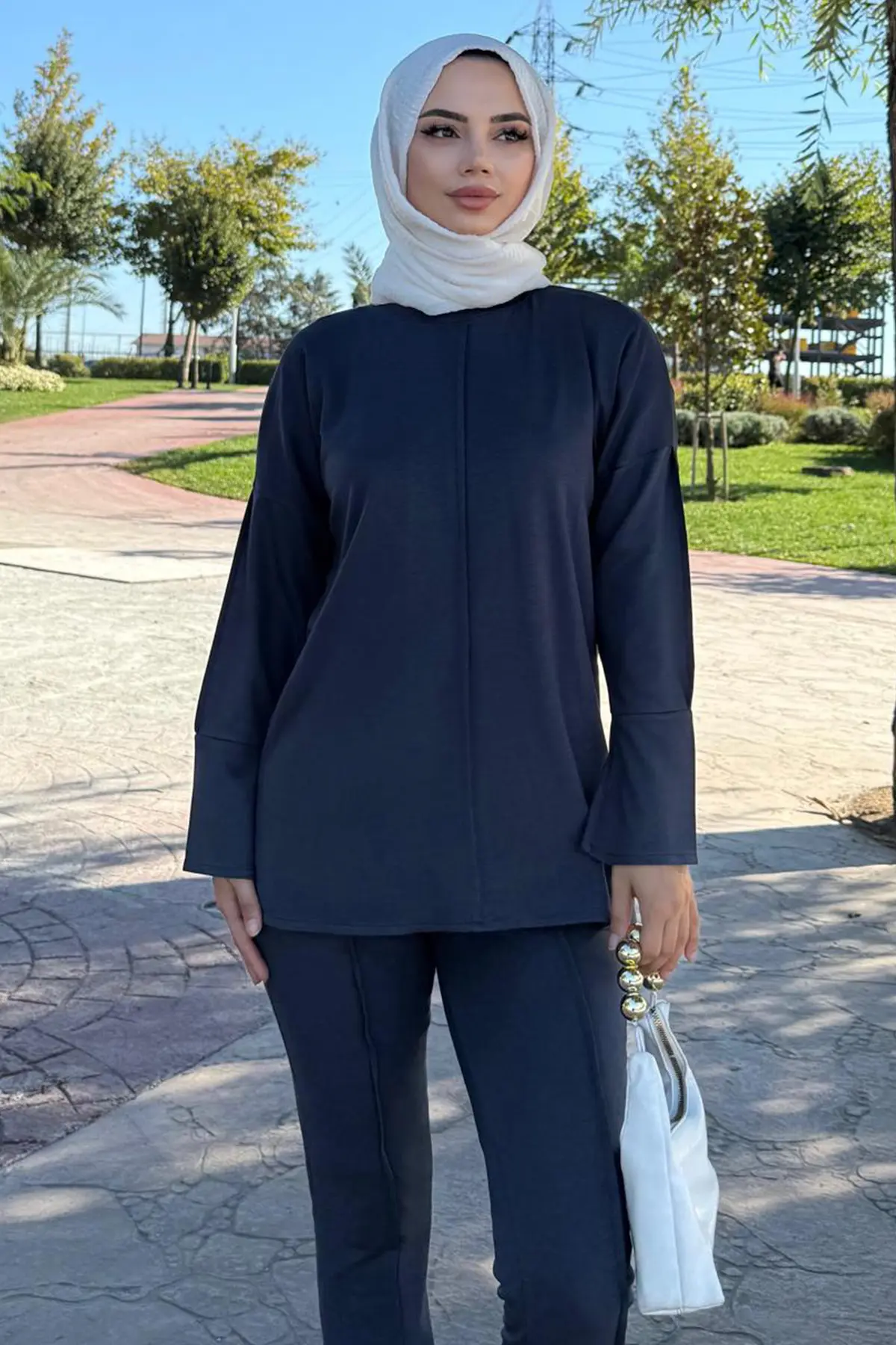 Two-piece Set With Stitching Detail-detail