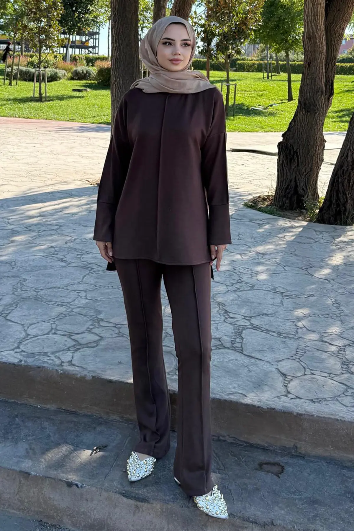 Two-piece Set With Stitching Detail-detail