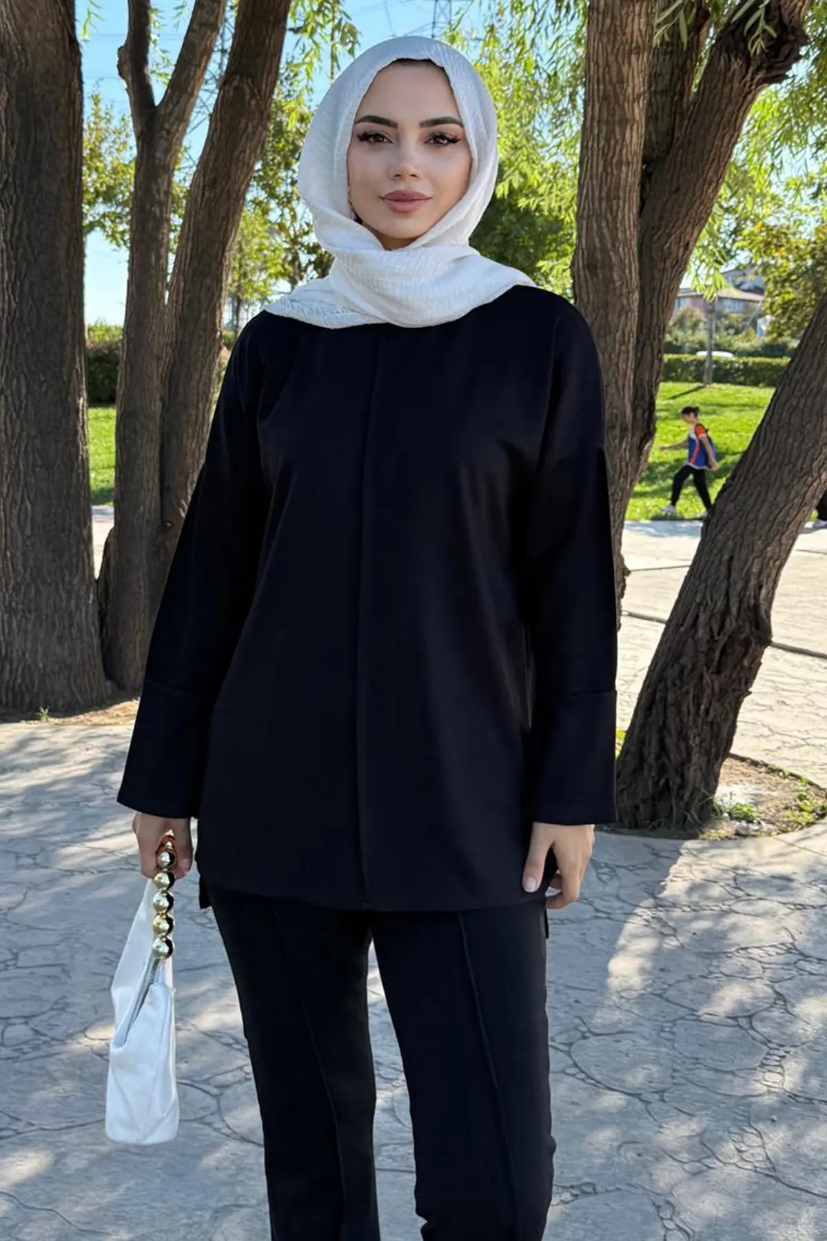 Two-piece Set With Stitching Detail-detail