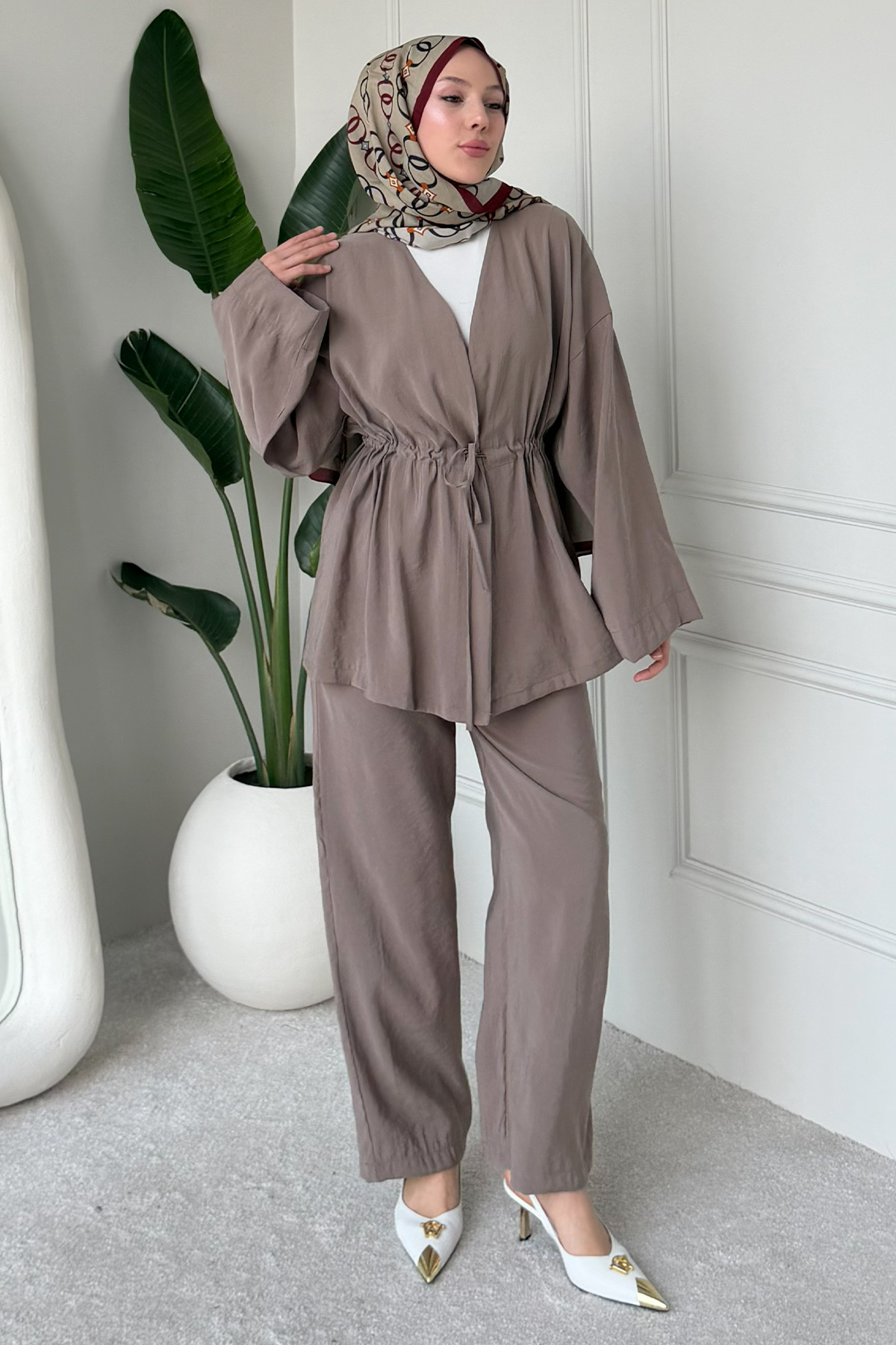 Two-piece Set With Tie