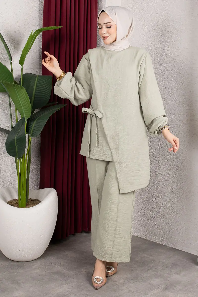 Two-piece Set With Waist Tie-detail