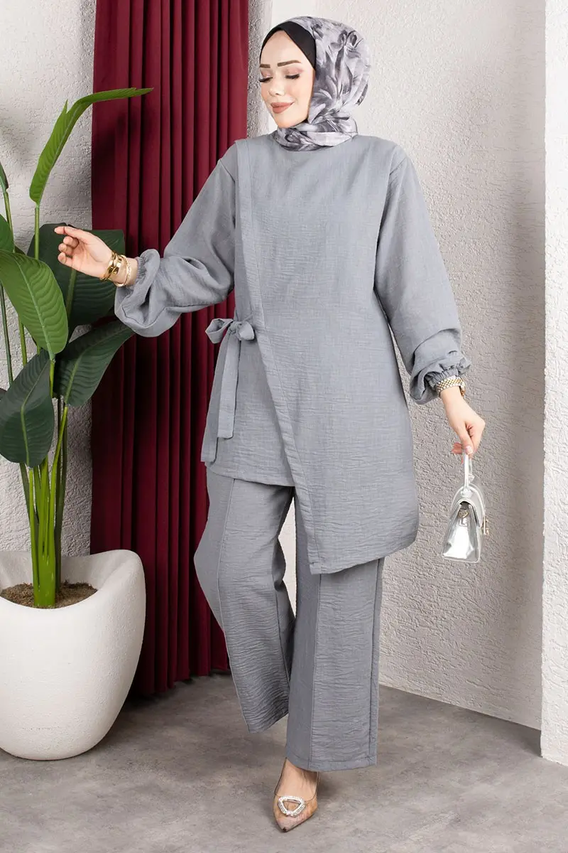 Two-piece Set With Waist Tie-detail