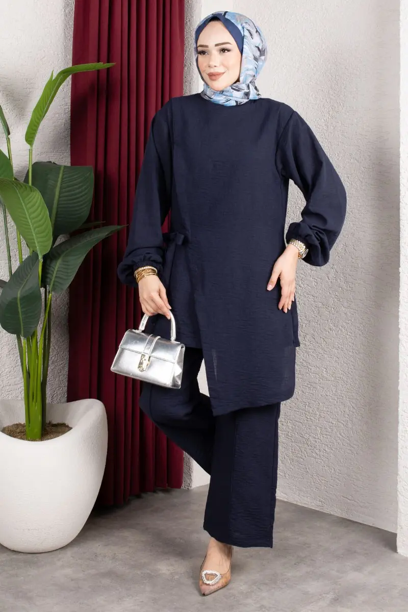 Two-piece Set With Waist Tie-detail