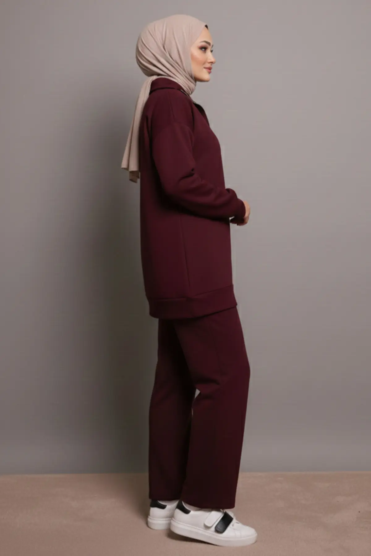 Two-piece Zip-up Set-detail