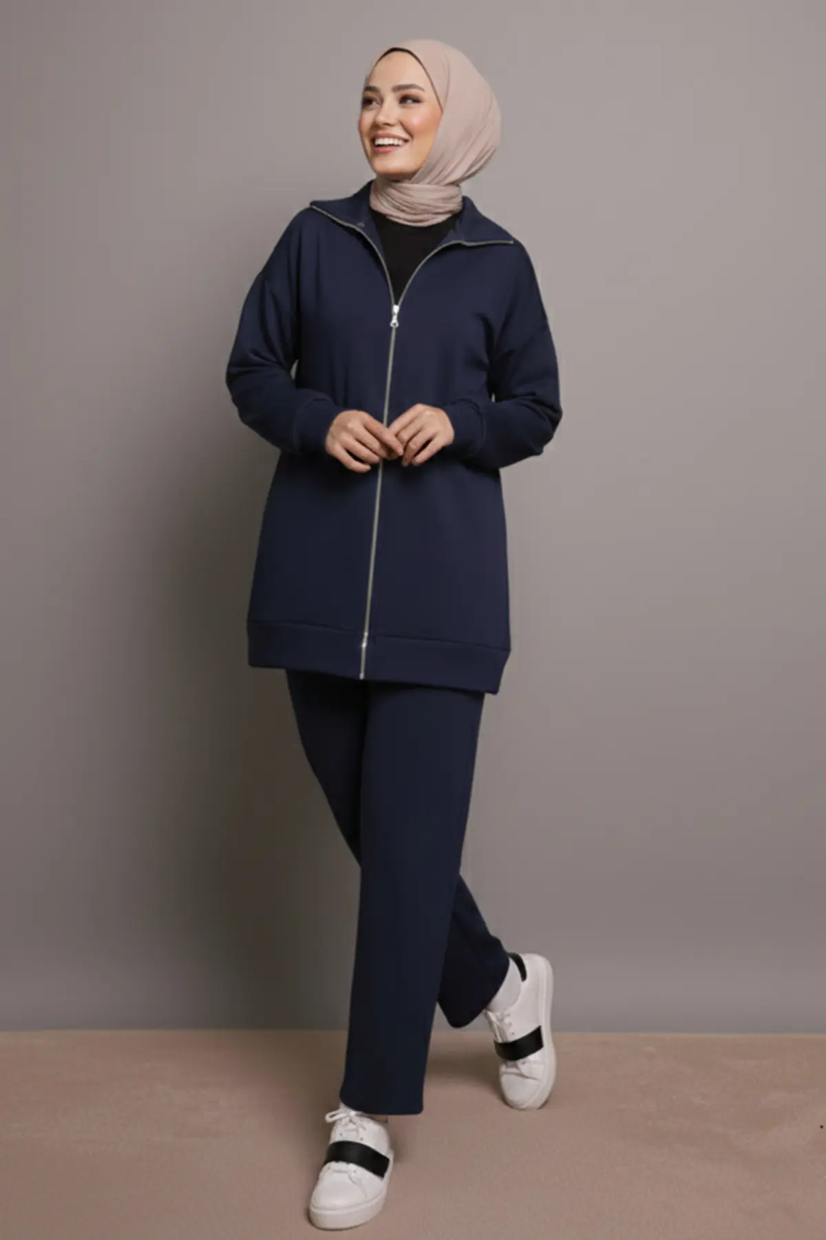 Two-piece Zip-up Set-detail