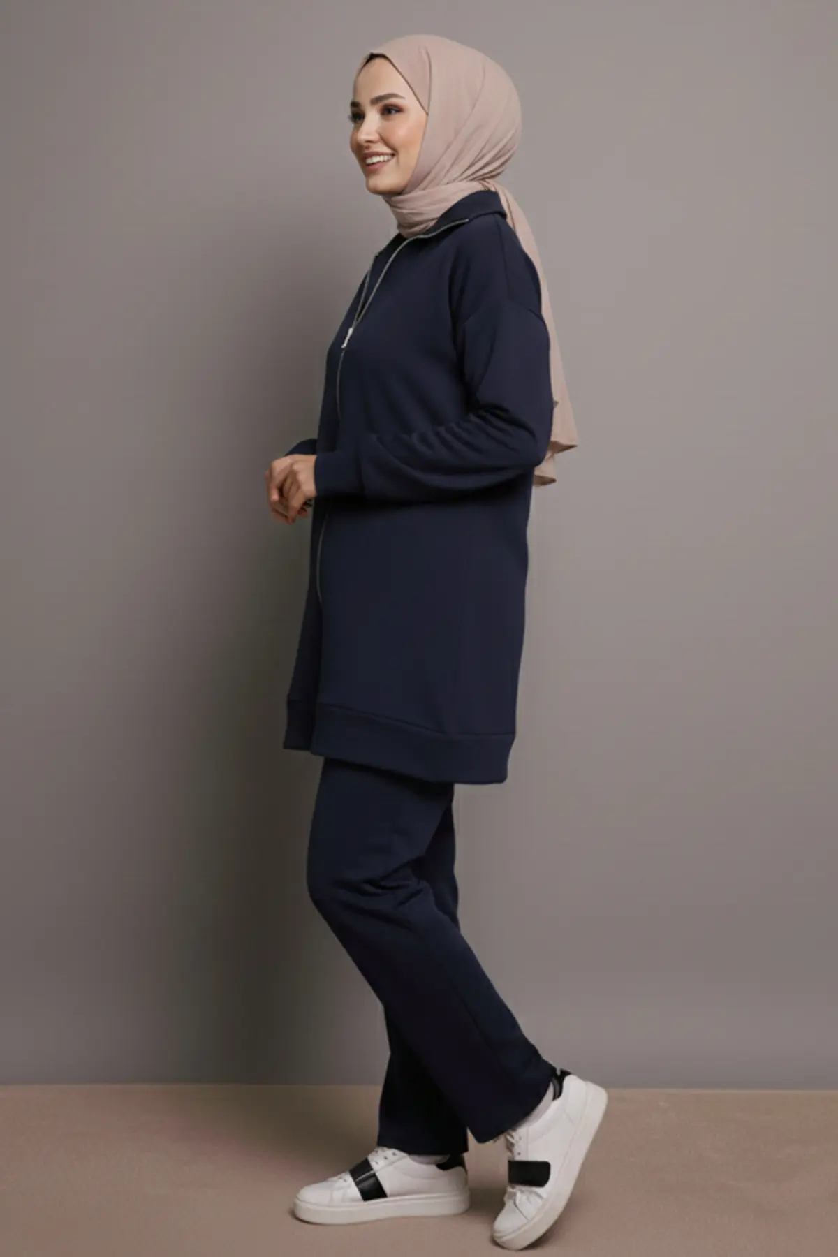 Two-piece Zip-up Set-detail