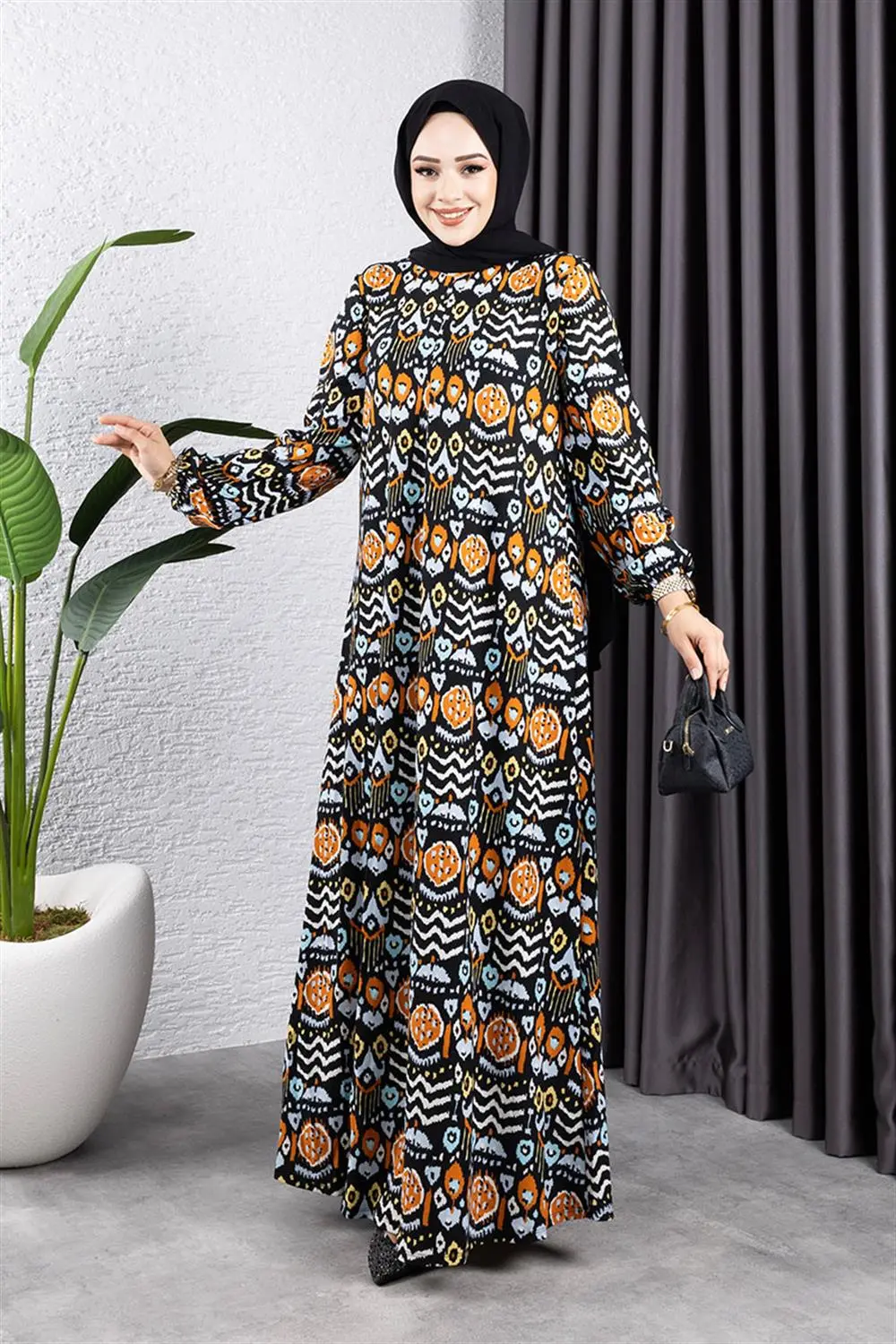 Vera A Pleated Patterned Dress-detail