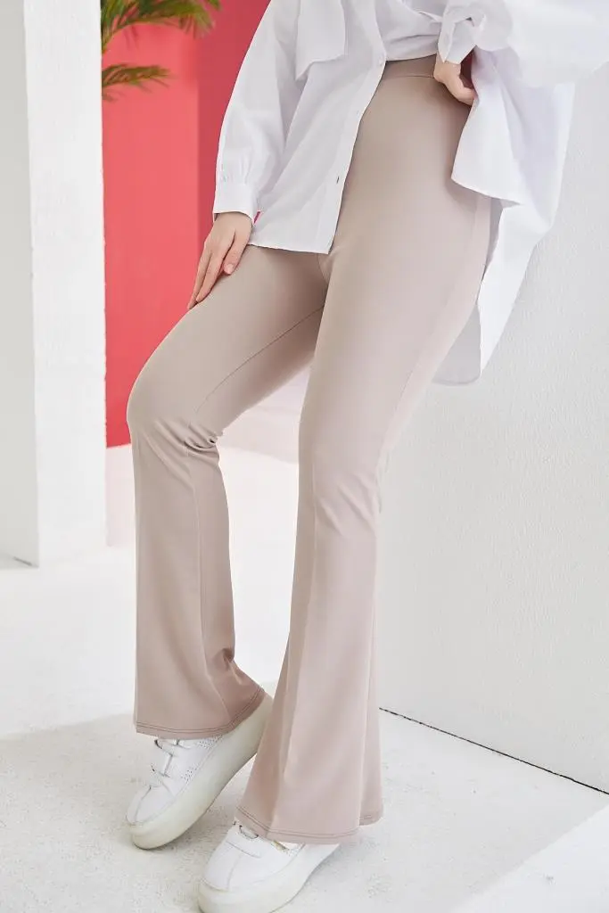 Vison Spanish Cuffed Fabric Trousers-detail