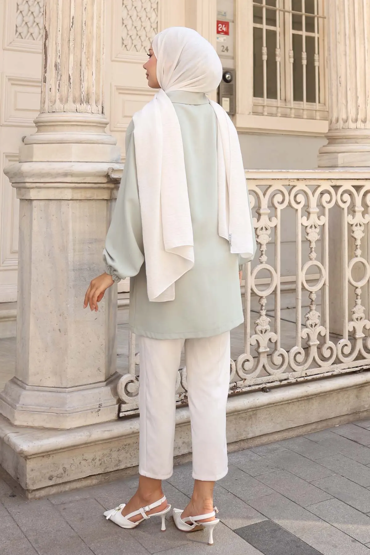 Waist Drawstring Zippered Short Coat-detail