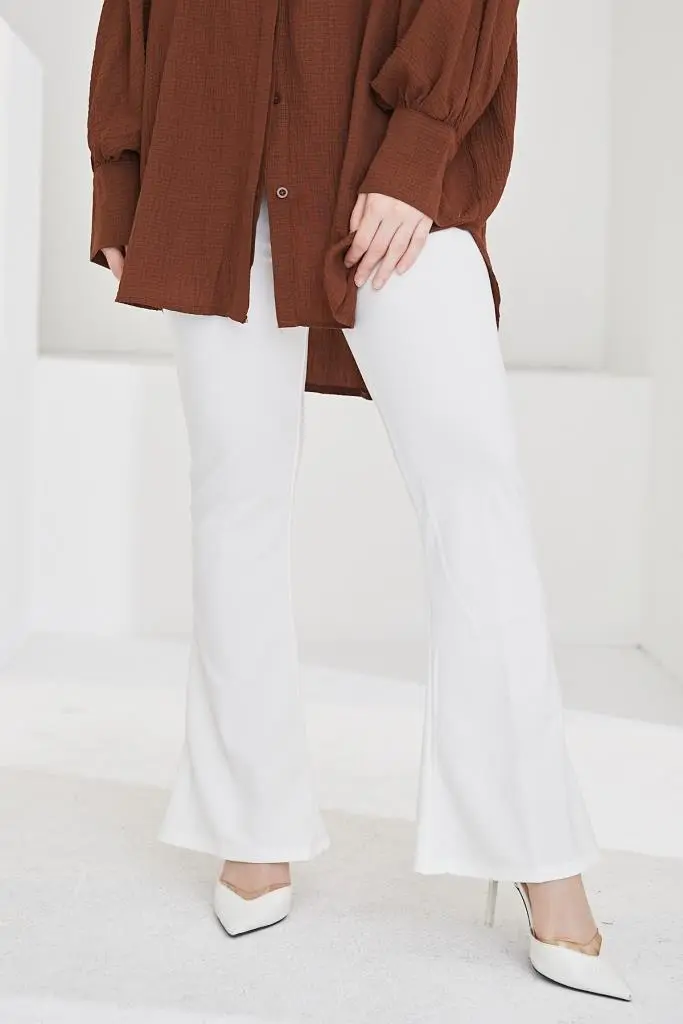 White Spanish Cuffed Fabric Trousers-detail